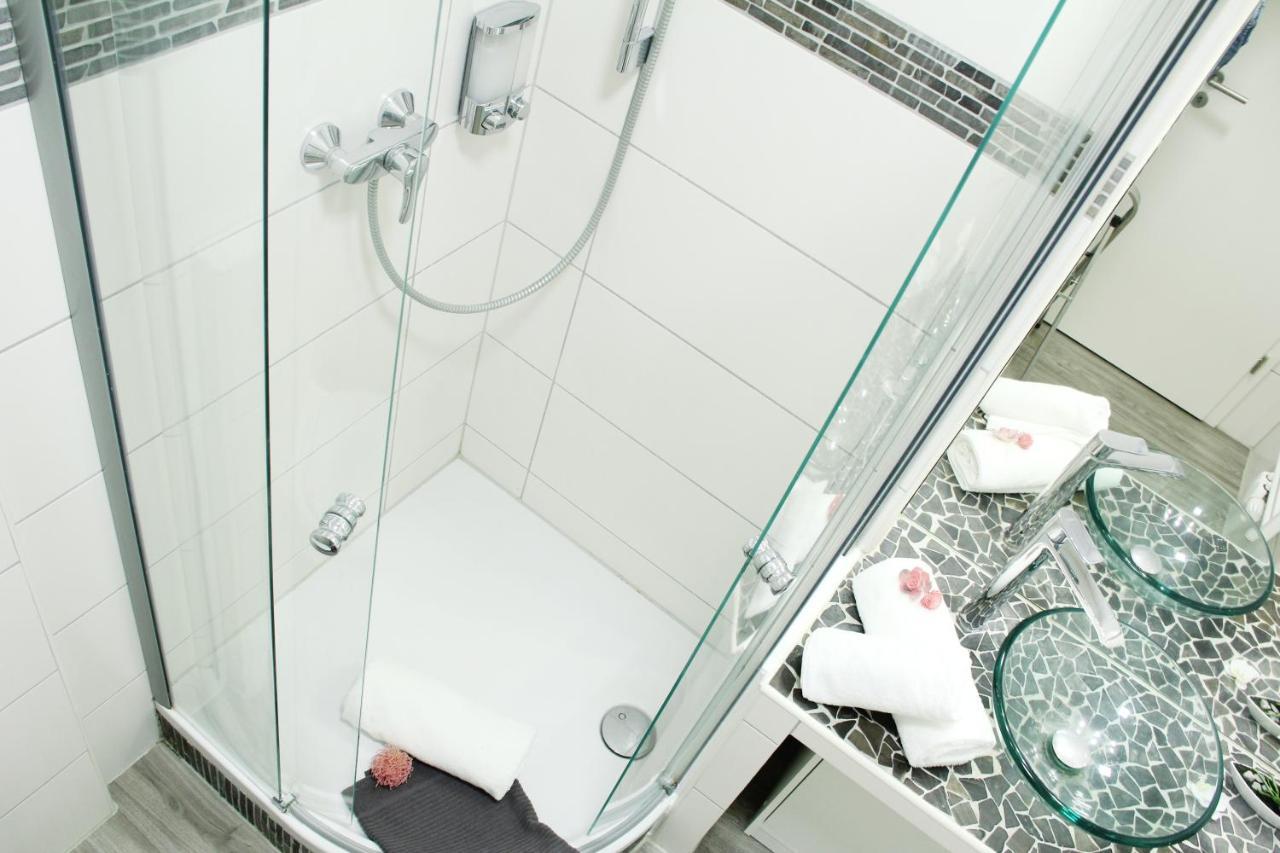 Secret Hideaways Cozystudio Superior Apartments Mit Wifi L 450M Bis Uni L Messe L Flughafen L Zoo Duisburg Kültér fotó