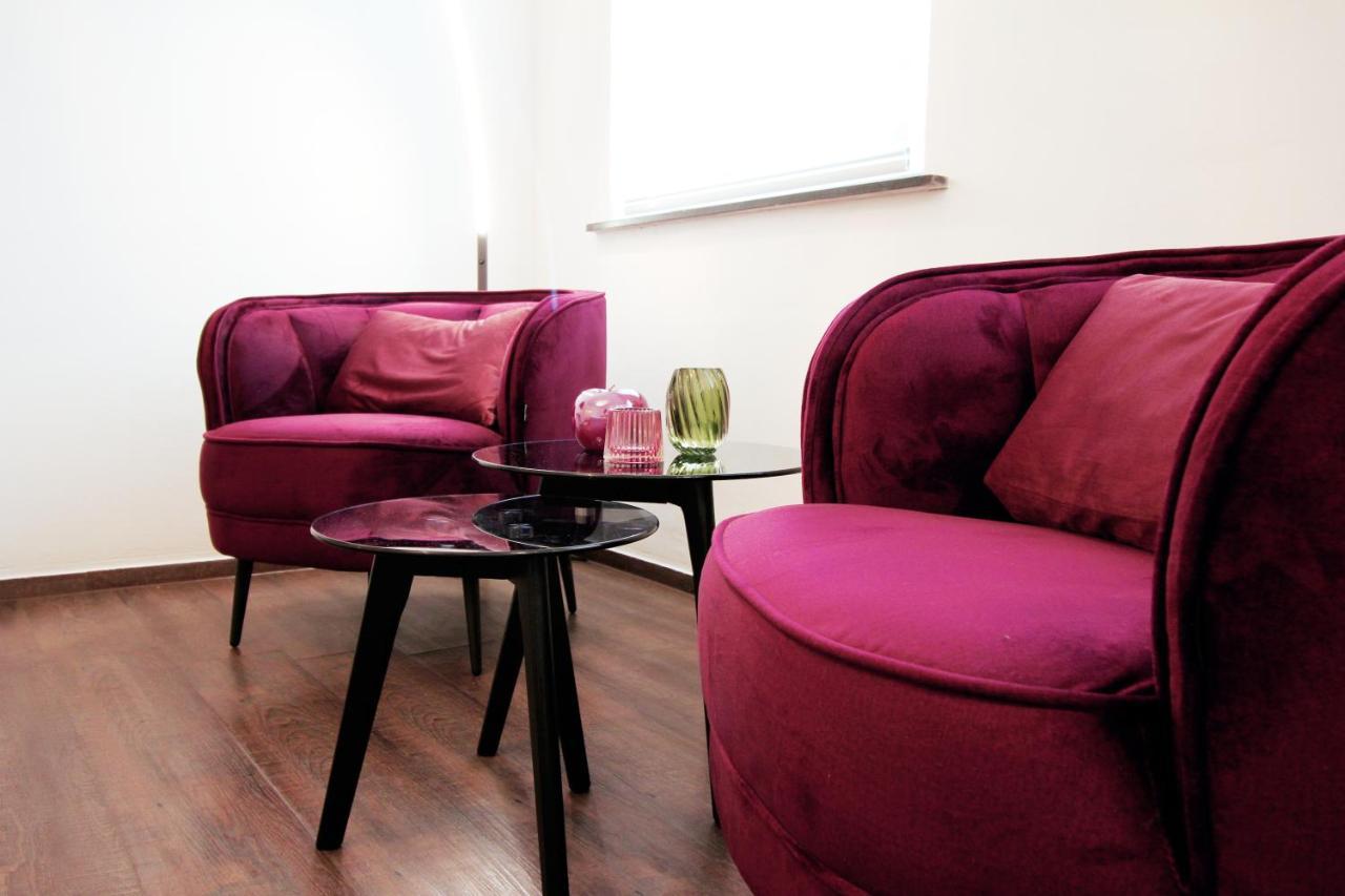 Secret Hideaways Cozystudio Superior Apartments Mit Wifi L 450M Bis Uni L Messe L Flughafen L Zoo Duisburg Kültér fotó